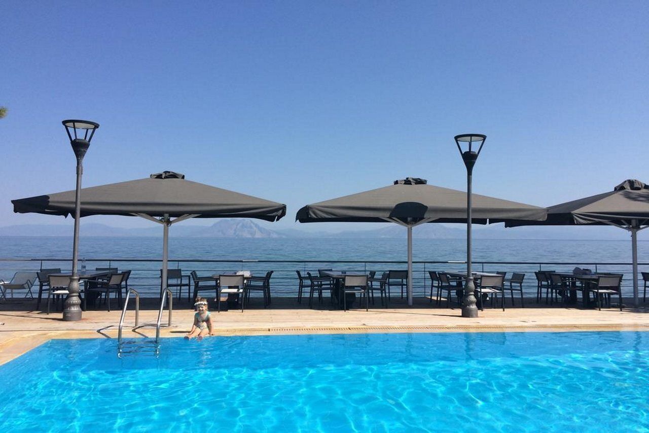 Poseidon 3* Kamínia